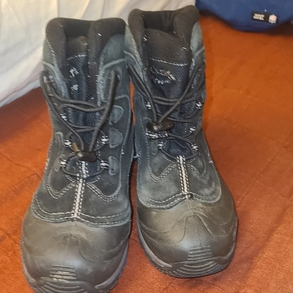 𝅺COLUMBIA Bugaboot Omni Kids Shoes Boots Waterproof Black Size 4